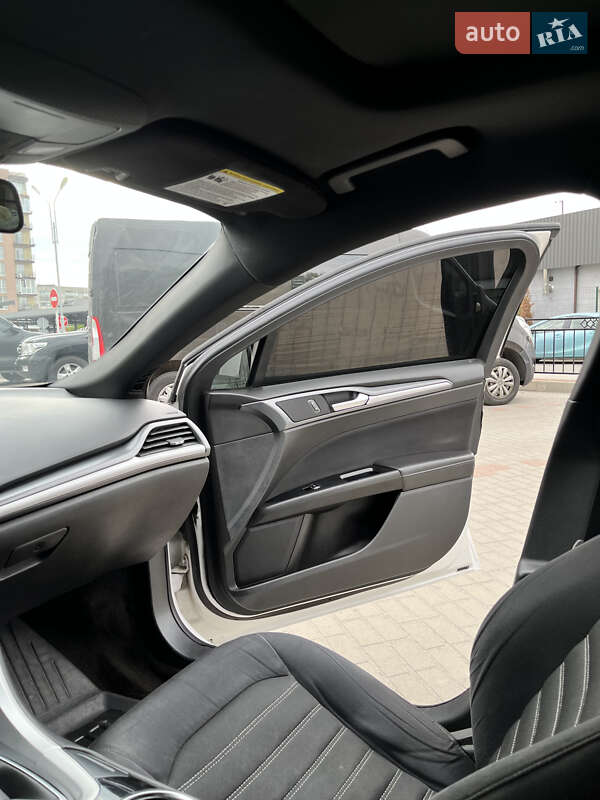 Седан Ford Fusion 2014 в Житомире