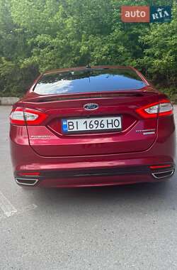 Седан Ford Fusion 2014 в 