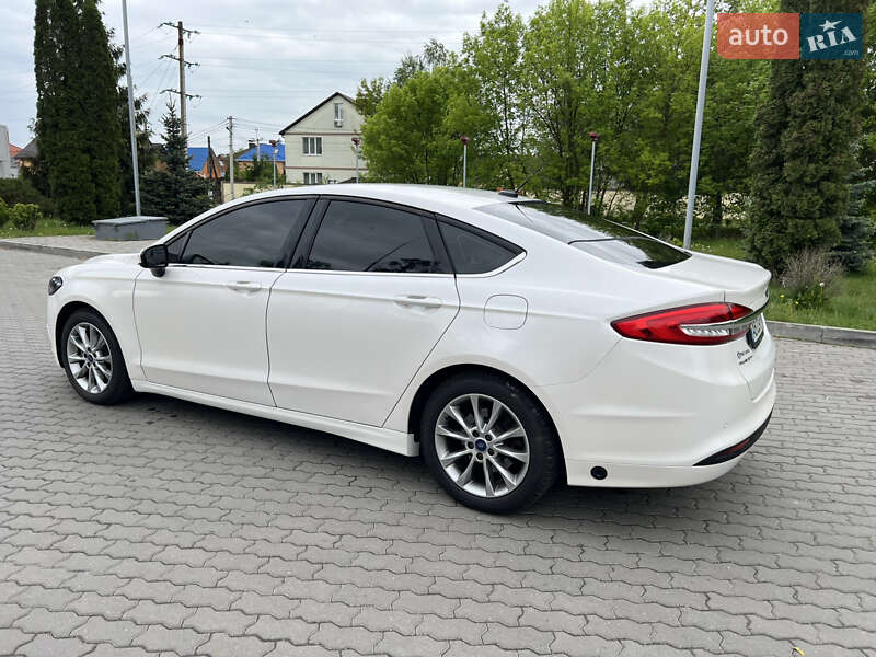 Седан Ford Fusion 2016 в Виннице