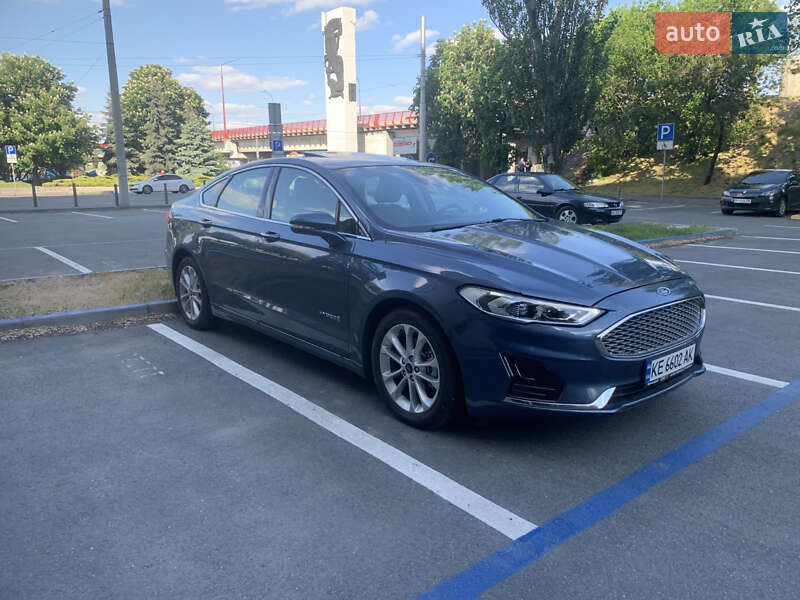 Седан Ford Fusion 2018 в Днепре