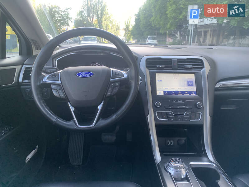 Седан Ford Fusion 2018 в Днепре