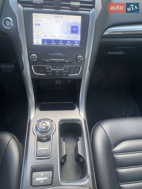 Седан Ford Fusion 2018 в Днепре