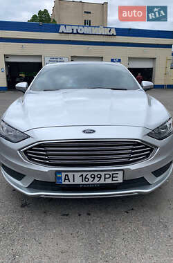 Седан Ford Fusion 2018 в 