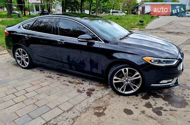Седан Ford Fusion 2017 в 
