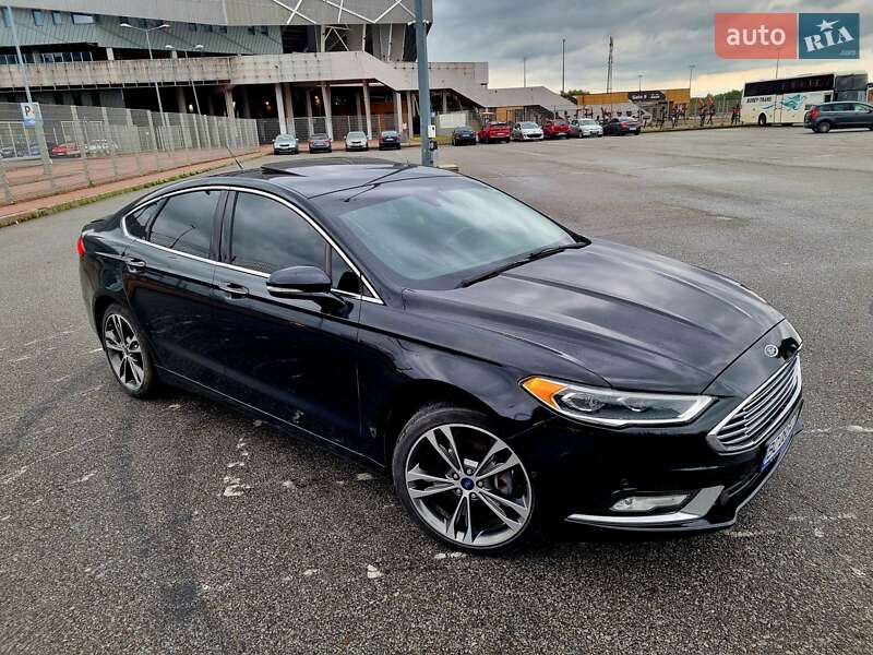 Седан Ford Fusion 2017 в Львові