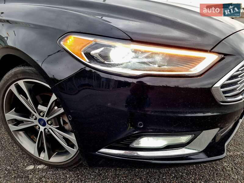 Седан Ford Fusion 2017 в Львові