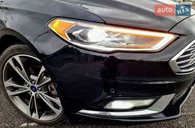 Седан Ford Fusion 2017 в 