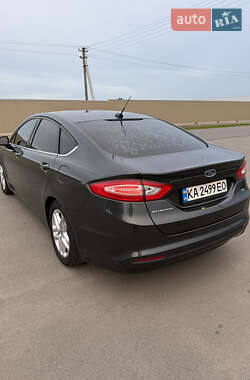 Седан Ford Fusion 2014 в 