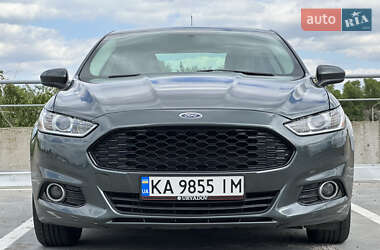 Седан Ford Fusion 2014 в 