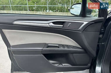Седан Ford Fusion 2014 в 