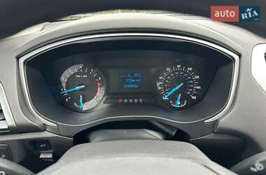Седан Ford Fusion 2014 в 