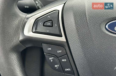 Седан Ford Fusion 2014 в 