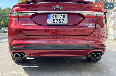 Седан Ford Fusion 2016 в 