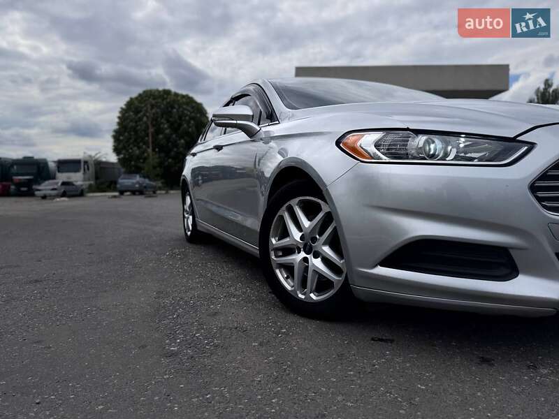Седан Ford Fusion 2015 в Николаеве