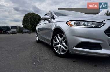 Седан Ford Fusion 2015 в 