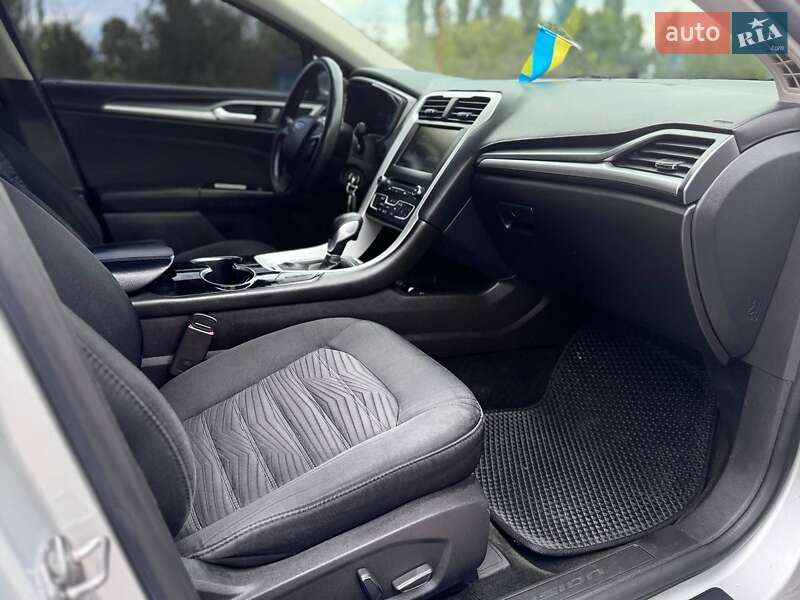 Седан Ford Fusion 2015 в Николаеве