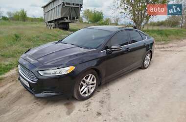 Седан Ford Fusion 2013 в Бершади