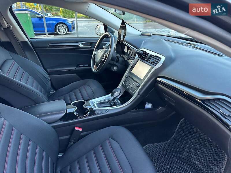 Седан Ford Fusion 2016 в Киеве