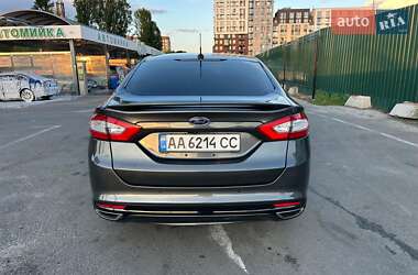Седан Ford Fusion 2016 в 