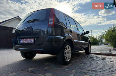 Хэтчбек Ford Fusion 2008 в 