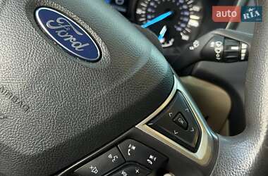 Седан Ford Fusion 2014 в 