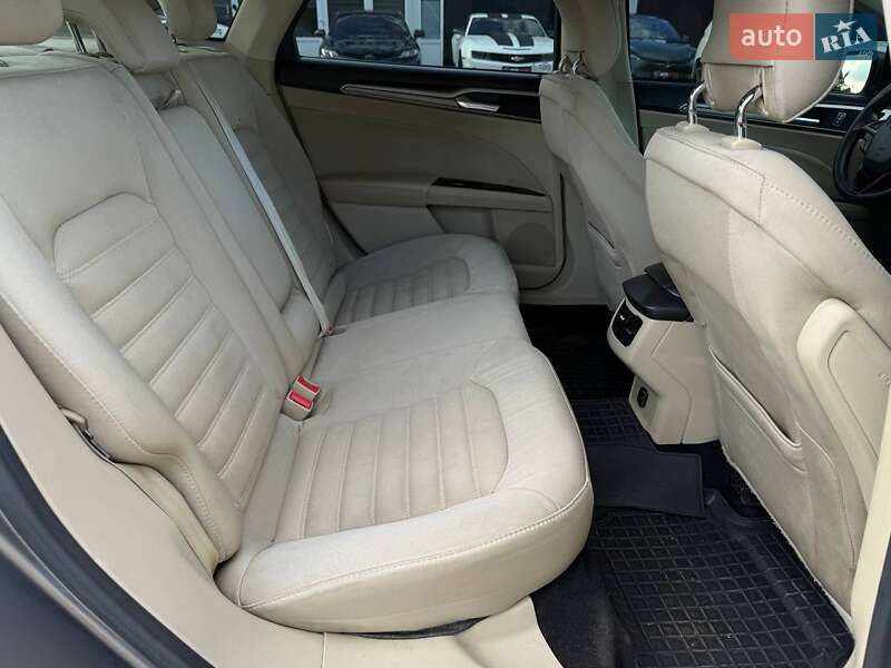 Седан Ford Fusion 2014 в Харькове
