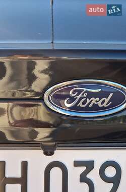 Седан Ford Fusion 2013 в 