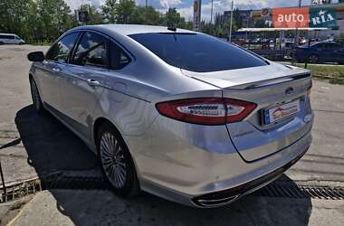 Седан Ford Fusion 2014 в 