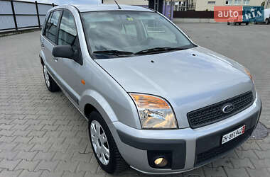 Хэтчбек Ford Fusion 2007 в 