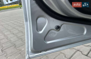 Хэтчбек Ford Fusion 2007 в 