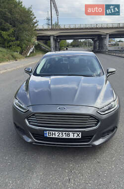 Седан Ford Fusion 2013 в Одесі