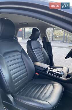 Седан Ford Fusion 2017 в 