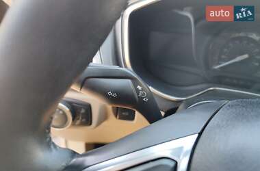 Седан Ford Fusion 2017 в 