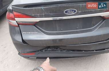 Седан Ford Fusion 2017 в 