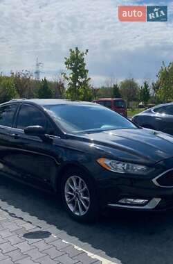 Седан Ford Fusion 2016 в 
