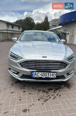 Седан Ford Fusion 2016 в 