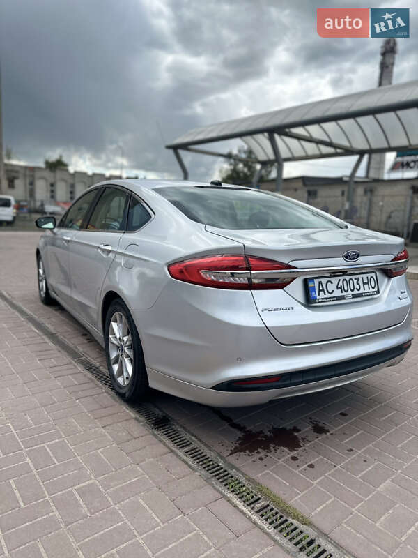 Седан Ford Fusion 2016 в Луцке