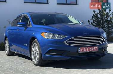Седан Ford Fusion 2017 в 