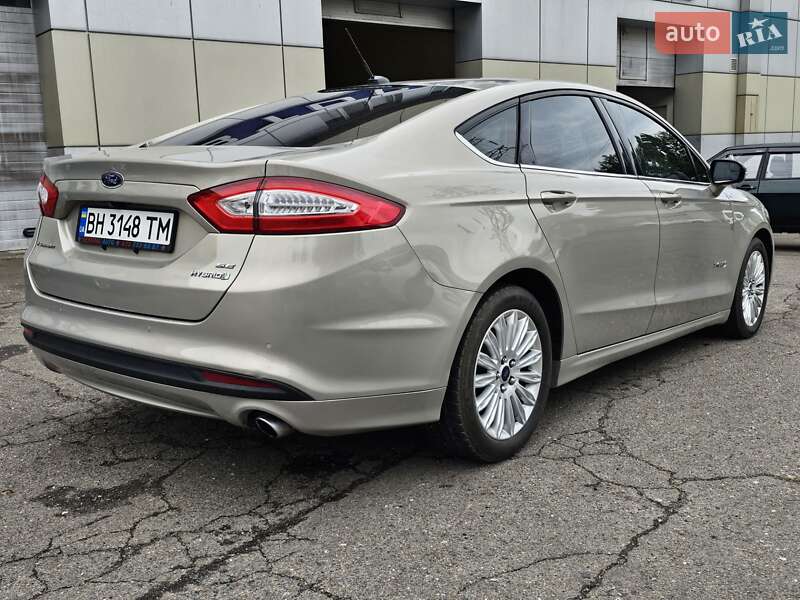 Седан Ford Fusion 2015 в Одессе