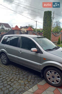 Хэтчбек Ford Fusion 2009 в 
