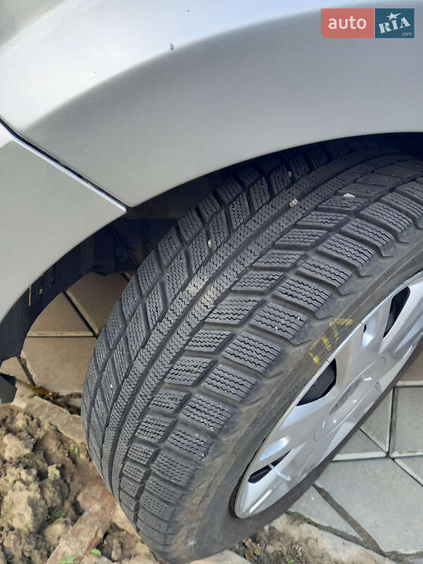 Хетчбек Ford Fusion 2009 в Рівному