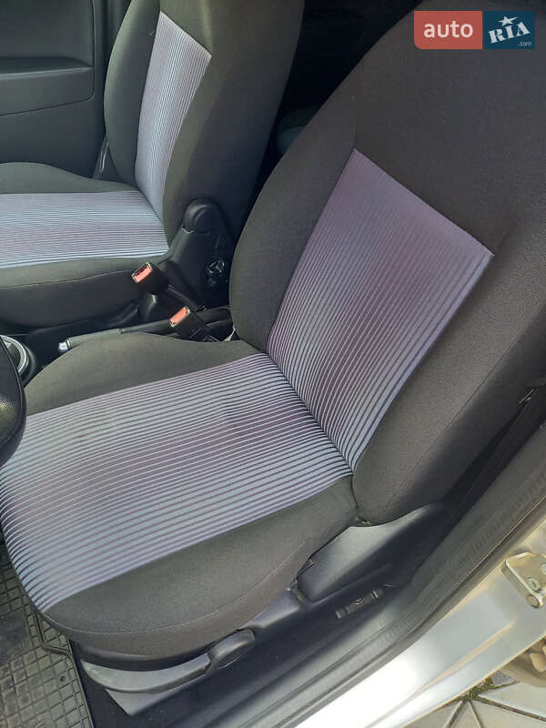 Хетчбек Ford Fusion 2009 в Рівному