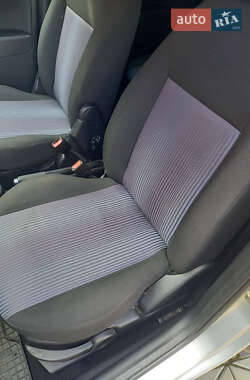Хэтчбек Ford Fusion 2009 в 