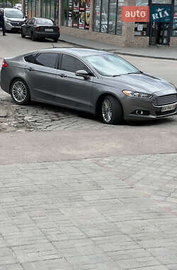 Седан Ford Fusion 2013 в Кам'янському