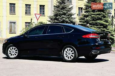 Седан Ford Fusion 2020 в Днепре