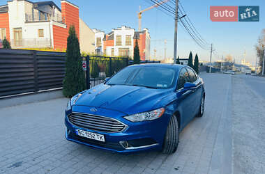 Седан Ford Fusion 2017 в 