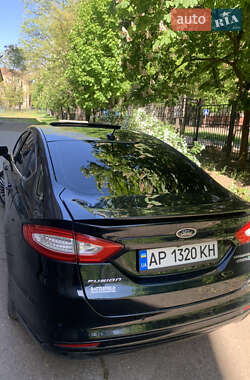 Седан Ford Fusion 2013 в 