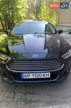 Седан Ford Fusion 2013 в 