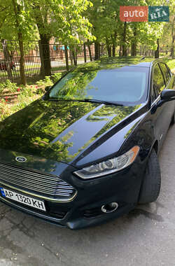 Седан Ford Fusion 2013 в 