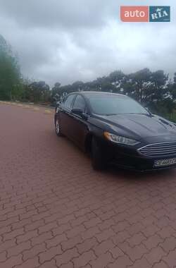 Седан Ford Fusion 2018 в 